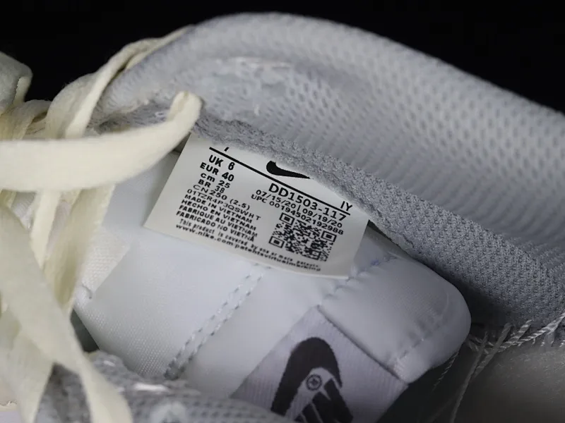 All categories Nk SB Dunk series Nk SB Dunk Low low-top sneakers Nk Dunk Low Valentine's Day limited SB low-top sports and leisure sneakers DD1503-117
